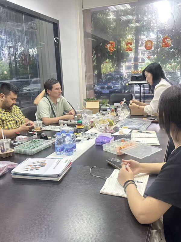 customer visit our company 2